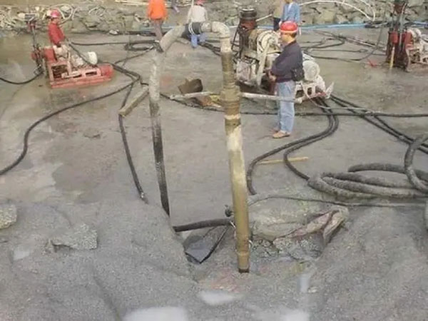 南开基础下沉注浆